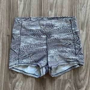 Lululemon Snakeskin Wunder Under Short